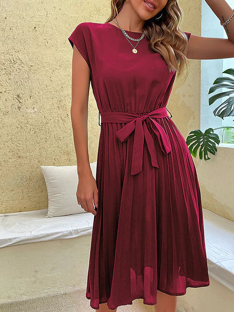 Elegantes Sommerkleid - Jelica: Leichtes und luftiges Design für stilvolle Sommerlooks in jeder Größe und Farbe.